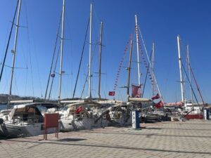 Reiseblog - Foca - Segelboote mit Atatürkflagge