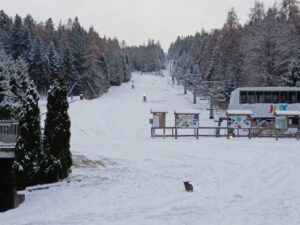 Reiseblog - Dolomiten Lotte vor Skilift