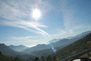 Nochmal ein Blick über die Berge bei fast wolkenlosem Himmel.